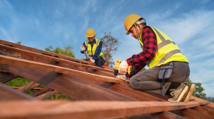 Professional Flat Roofing Installation services in Aurora, UT